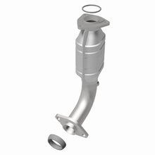 Load image into Gallery viewer, MagnaFlow Direct Fit Catalytic Converter 01-02 Kia Sportage Rear