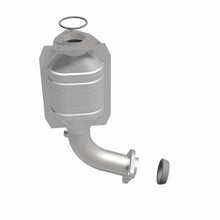 Load image into Gallery viewer, MagnaFlow Direct Fit Catalytic Converter 01-02 Kia Sportage Rear