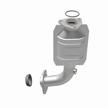 Load image into Gallery viewer, MagnaFlow Direct Fit Catalytic Converter 01-02 Kia Sportage Rear
