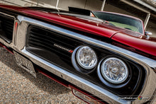 Load image into Gallery viewer, Oracle Pre-Installed Lights 5.75 IN. Sealed Beam - Green Halo