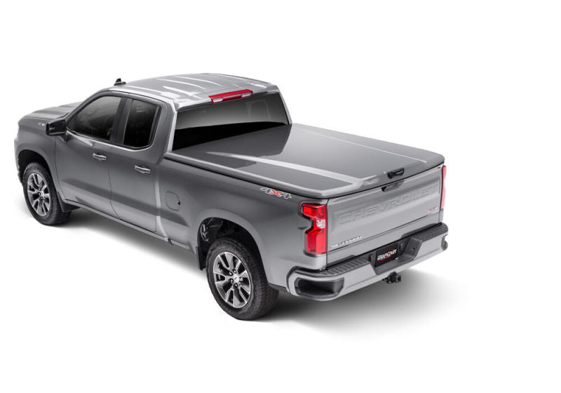 UnderCover 2020 Chevy 2500/3500 HD 6.9ft Elite LX Bed Cover - Cardinal Red