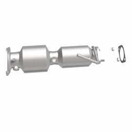 MagnaFlow Direct Fit Catalytic Converter 13-15 Hyundai Veloster 1.6L Underbody