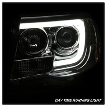 Load image into Gallery viewer, Spyder Toyota Tacoma 05-11 Projector Headlights - Light Bar DRL - Chrome PRO-YD-TT05V2-LB-C