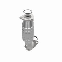 Load image into Gallery viewer, MagnaFlow Direct Fit Catalytic Converter 01-02 Kia Sportage Rear