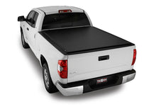 Load image into Gallery viewer, Truxedo 01-04 Toyota Tacoma Double Cab 5ft Lo Pro Bed Cover