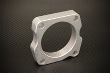 Load image into Gallery viewer, Torque Solution Throttle Body Spacer (Silver) - 05-14 Honda Odyssey