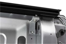 Load image into Gallery viewer, Roll-N-Lock 16-18 Toyota Tacoma Double Cab SB 60-1/2in A-Series Retractable Tonneau Cover