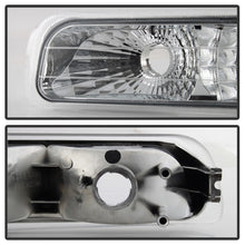 Load image into Gallery viewer, xTune Chevy Silverado 99-02 / Chevy Suburban/Tahoe 00-06 Amber Bumper Lights Euro CBL-JH-CS99-AM-E