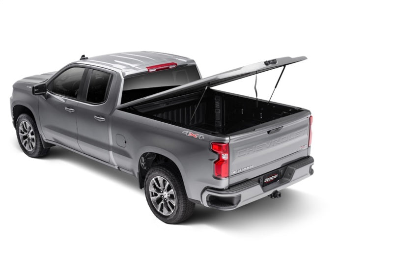 UnderCover 2020 Chevy 2500/3500 HD 6.9ft Elite LX Bed Cover - Quicksilver Metallic