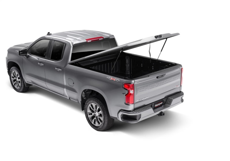 UnderCover 19-20 GMC Sierra 1500 (w/ MultiPro TG) 5.8ft Elite LX Bed Cover - Silver Ice