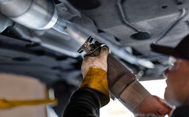 MagnaFlow Direct Fit Catalytic Converter 2002 Infiniti I 35 3.5L