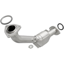 Load image into Gallery viewer, MagnaFlow Conv DF 01 Toyota Tacoma 2.4L Fron