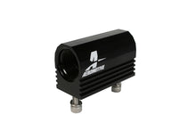Load image into Gallery viewer, Aeromotive 05-06 Ford 4.6L Fuel Rail Pressure Sensor Adapter Log (-08 AN inlet / outlet)