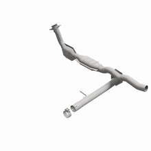 Load image into Gallery viewer, MagnaFlow DF Catalytic Conv 04-06 Ford F-150 Pickup 5.4L 4WD (Exc Heritage Edition) P/S (49 State)