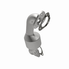 Load image into Gallery viewer, MagnaFlow Converter Direct Fit 10-17 Ford Taurus/10-16 Lincoln MKT V6-3.5L