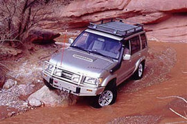 ARB Winchbar Suit Flares Srs 98-03 Trooper (Fit Kit NOT Included)