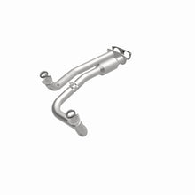 Load image into Gallery viewer, MagnaFlow California Grade Direct-Fit Catalytic Converter 96-00 Chevrolet / GMC K3500 V8 7.4L