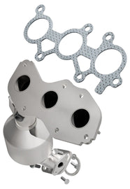 MagnaFlow Direct Fit Catalytic Converter 10-14 RX450H 3.5L Right