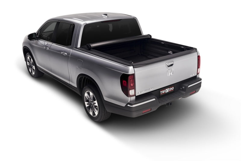 Truxedo 01-06 Toyota Tundra w/Bed Caps 6ft Lo Pro Bed Cover