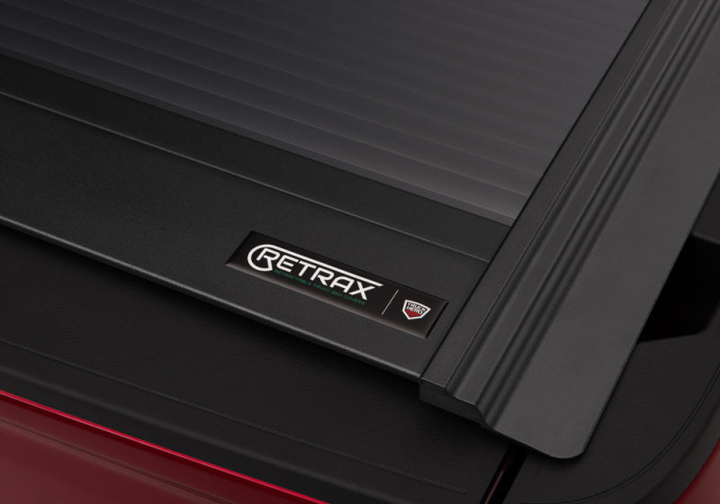 Retrax 07-13 Chevy/GMC 5.8ft Bed w/ Stake Pocket RetraxONE MX