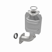 Load image into Gallery viewer, MagnaFlow Direct Fit Catalytic Converter 01-02 Kia Sportage Rear