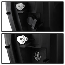 Load image into Gallery viewer, xTune Dodge Ram 1500 06-08 Amber Crystal Headlights Black Smoked HD-JH-DR06-AM-BSM