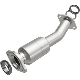 MagnaFlow Direct Fit Catalytic Converter 11-15 Sienna 3.5 Underbody