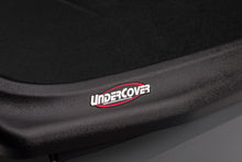 Load image into Gallery viewer, UnderCover 14-18 Chevy Silverado (19 Legacy) 5.8ft SE Bed Cover - Black Textured
