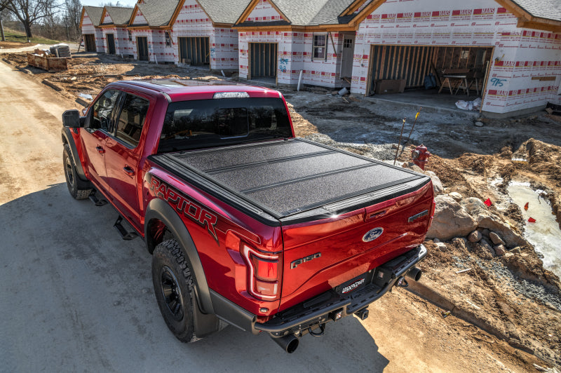 UnderCover 14-18 Chevy Silverado (19 Legacy) 6.5ft Armor Flex Bed Cover - Black Textured