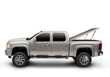 Load image into Gallery viewer, UnderCover 15-19 Chevy Colorado/GMC Canyon Lux Bed Cover - Black