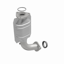 Load image into Gallery viewer, MagnaFlow Direct Fit Catalytic Converter 01-02 Kia Sportage Rear