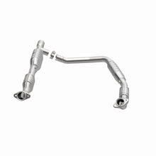 Load image into Gallery viewer, MagnaFlow Conv DF 05-07 Ford E-250/E-350 Econoline V8 5.4L