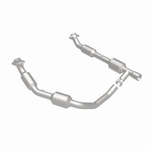 Load image into Gallery viewer, MagnaFlow Conv Direct Fit 05-06 Ford E-350 Super Duty 5.4L