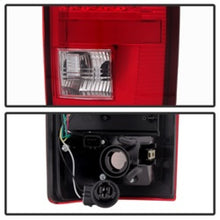 Load image into Gallery viewer, xTune Dodge Ram 02-06 1500 / Ram 2500/3500 03-06 LED Tail Light Red Clear ALT-JH-DR02-LED-RC