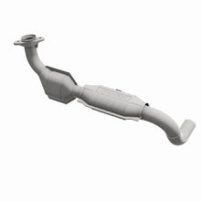 Load image into Gallery viewer, MagnaFlow DF Cat Conv 04-06 Ford F-150 Pick Up (Exc Heritage) / 06 Lincoln Mark LT Truck Driver Side