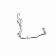 Load image into Gallery viewer, Magnaflow Conv DF 00-03 Dodge Dakota 3.9L/5.9L 4WD (49 State)