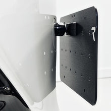 Load image into Gallery viewer, Raceseng 04-11 Porsche 911 (997) Tug Plate (Front)