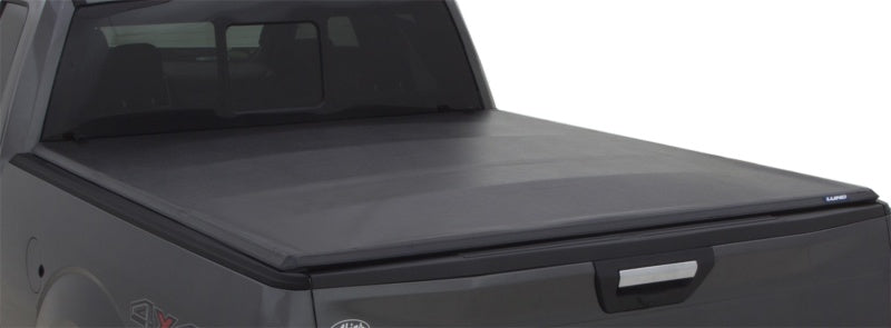 Lund 04-08 Ford F-150 (6.5ft. Bed) Genesis Tri-Fold Tonneau Cover - Black