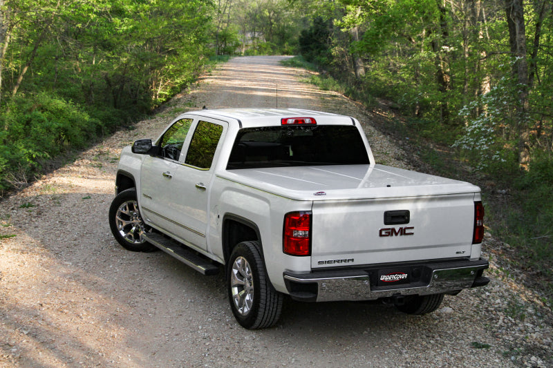 UnderCover 14-18 GMC Sierra 1500 (19 Limited) / 15-19 2500/3500 HD 6.5ft Bed Lux - Olympic White