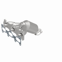 Load image into Gallery viewer, MagnaFlow Direct Fit Catalytic Converter 05-08 Hyundai Tucson/Kia Sportage 2.7 L P/S Manifold AWD