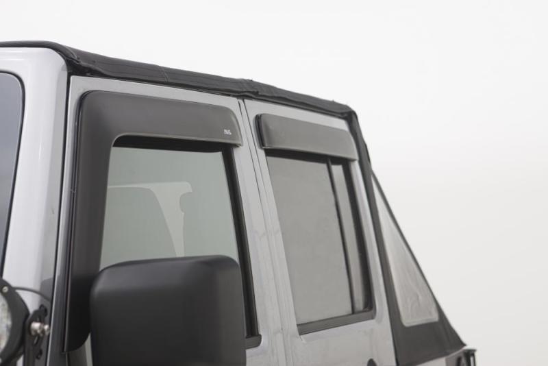 AVS 07-18 Jeep Wrangler Unlimited Ventvisor & Aeroskin Deflector Combo Kit - Matte Black