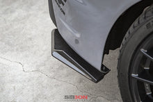 Load image into Gallery viewer, Seibon 16-17 Ford Focus RS SA-Style Carbon Fiber Rear Lip