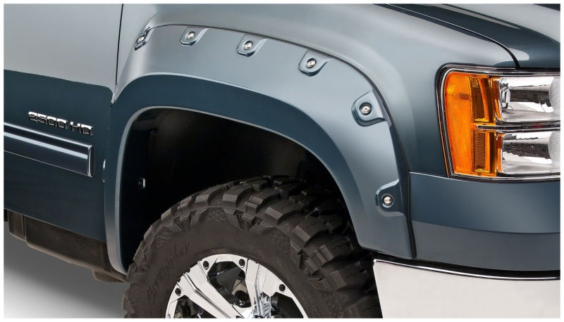 Bushwacker 07-10 GMC Sierra 3500 Fleetside Boss Pocket Style Flares 4pc Excludes Dually - Black