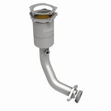 Load image into Gallery viewer, MagnaFlow Direct Fit Catalytic Converter 98-00 Kia Sportage Front