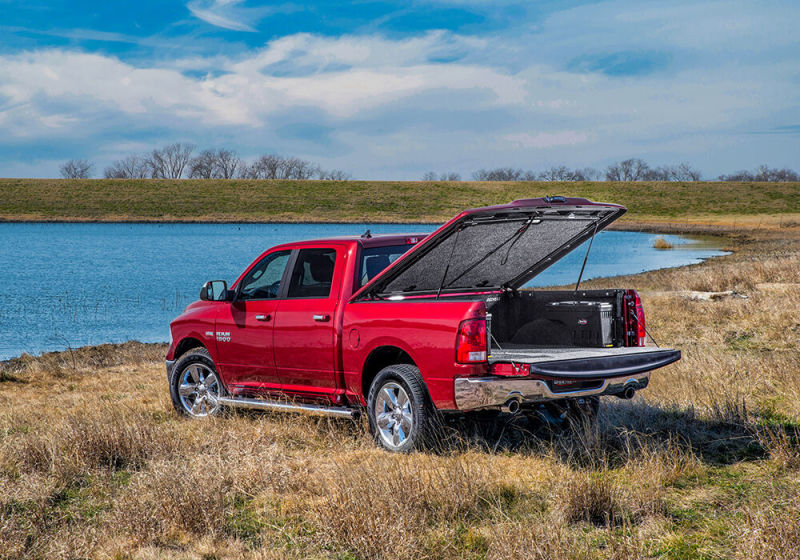 UnderCover 19-20 Ram 1500 (w/o Rambox) 5.7ft Elite LX Bed Cover - Patriot Blue