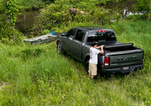 Load image into Gallery viewer, Truxedo 07-13 GMC Sierra &amp; Chevrolet Silverado 1500/2500/3500 6ft 6in Deuce Bed Cover