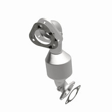 Load image into Gallery viewer, MagnaFlow Converter Direct Fit 10-17 Ford Taurus/10-16 Lincoln MKT V6-3.5L