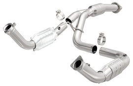 MagnaFlow Direct Fit Catalytic Converter 11-13 Chev Silverado 2500 HD/3500 HD 6.0L