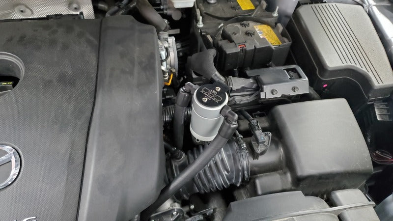 J&L 14-22 Mazda CX5 2.5L Non-turbo Driver Side 3.0 Oil Separator Kit - Clear Anodized