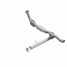 Load image into Gallery viewer, MagnaFlow DF Catalytic Conv 04-06 Ford F-150 Pickup 5.4L 4WD (Exc Heritage Edition) P/S (49 State)